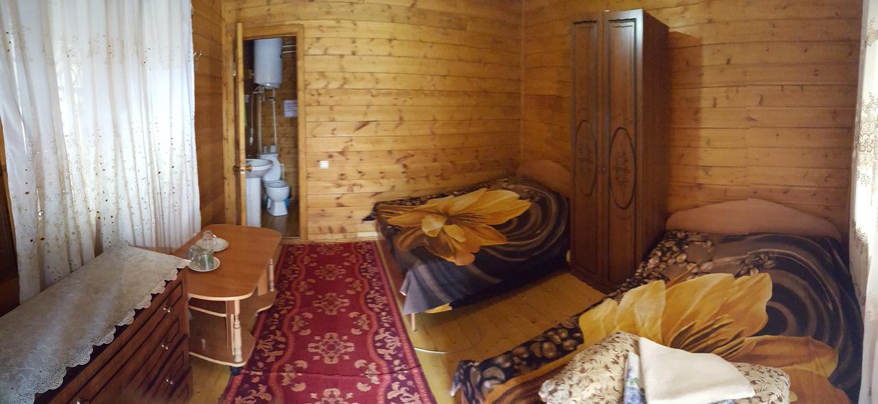 U Iriny Hotel Pizunda Exterior photo